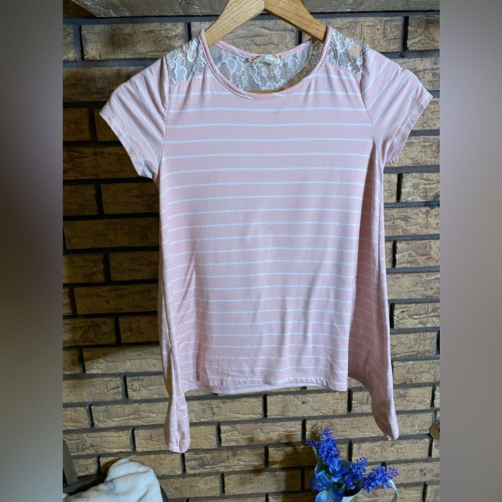 Btween blouse pink white stripe‎